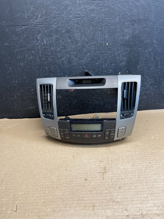 2009 - 2010 Hyundai Sonata Center Radio Climate Control Air Vent Bezel ah3522 DG0