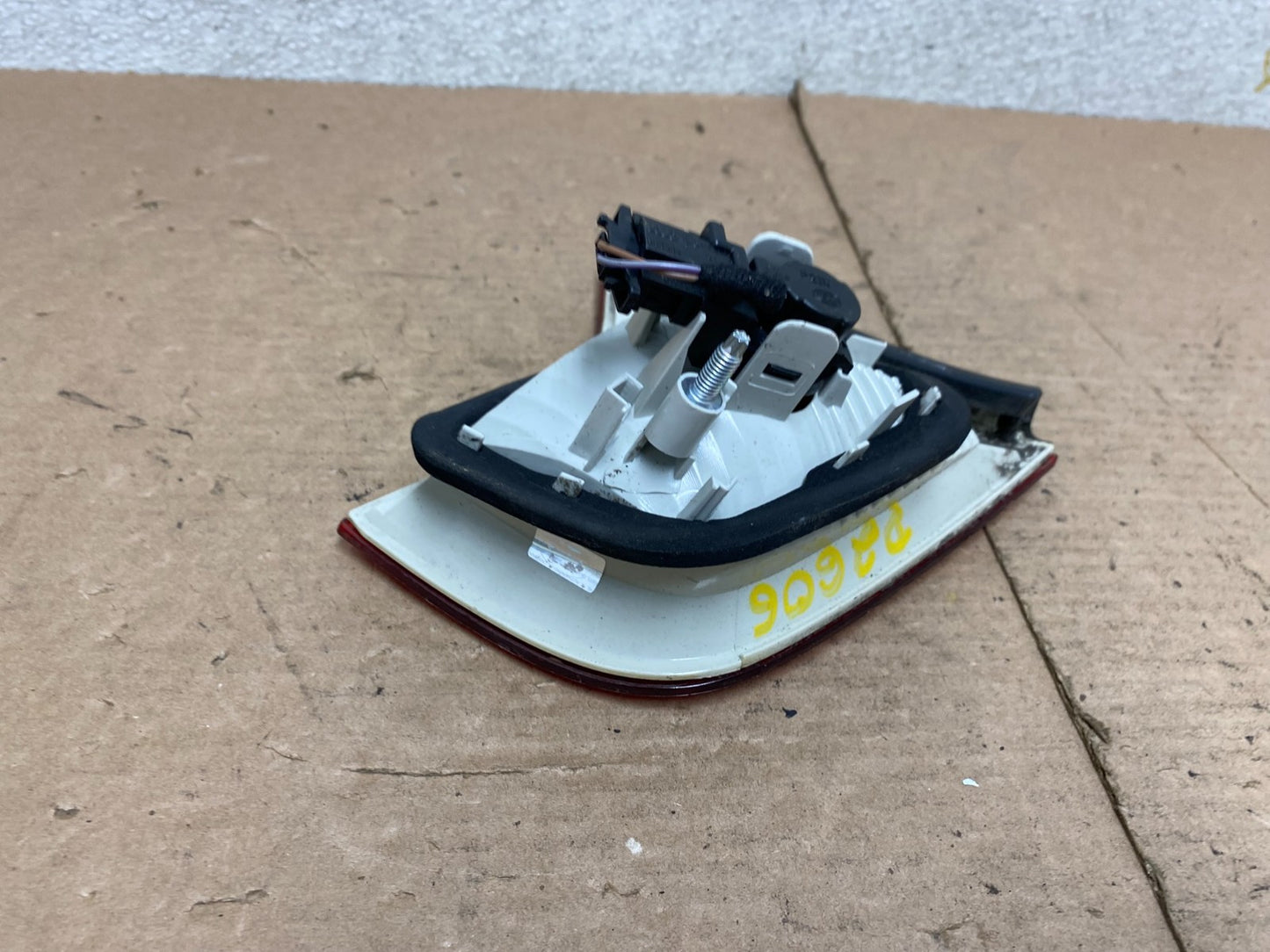 2004-2008 Audi A4 Sedan Right Passenger RH Side Inner Tail Light OEM P2606 DW4