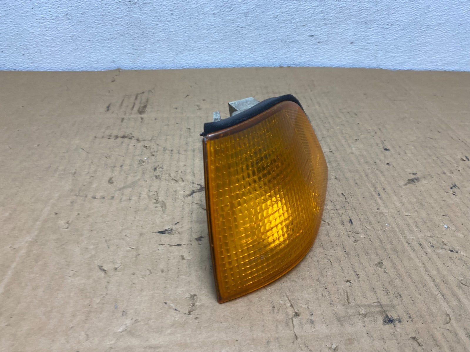 1992-1999 BMW 3 Series M3 Coupe Convertible Left Driver Turn Signal AC7743 DG2