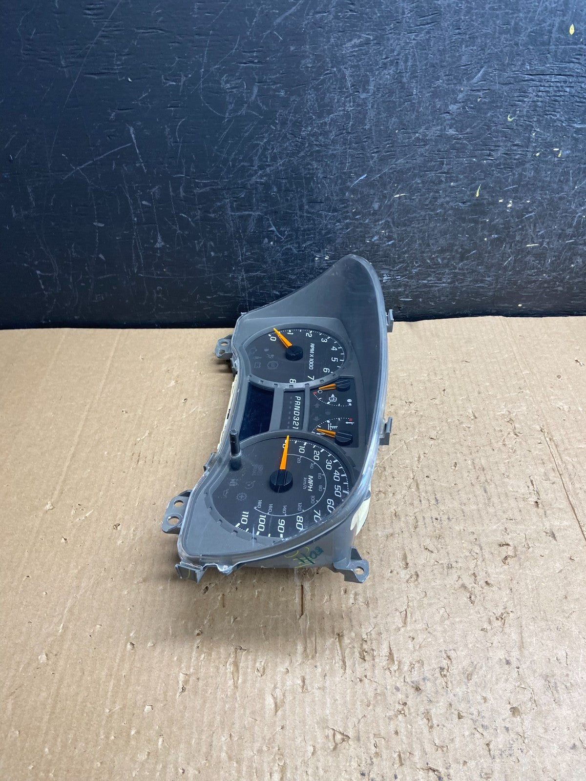 2004 to 2012 Chevrolet Colorado Instrument Cluster Speedometer AE4298 DW2