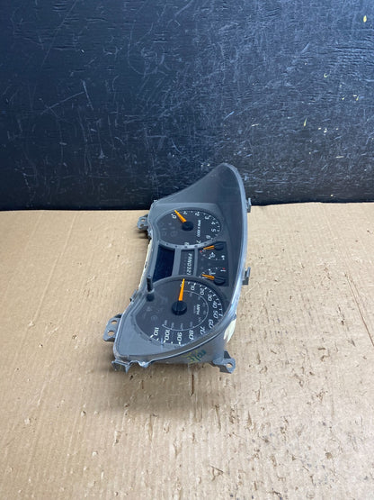 2004 to 2012 Chevrolet Colorado Instrument Cluster Speedometer AE4298 DW2