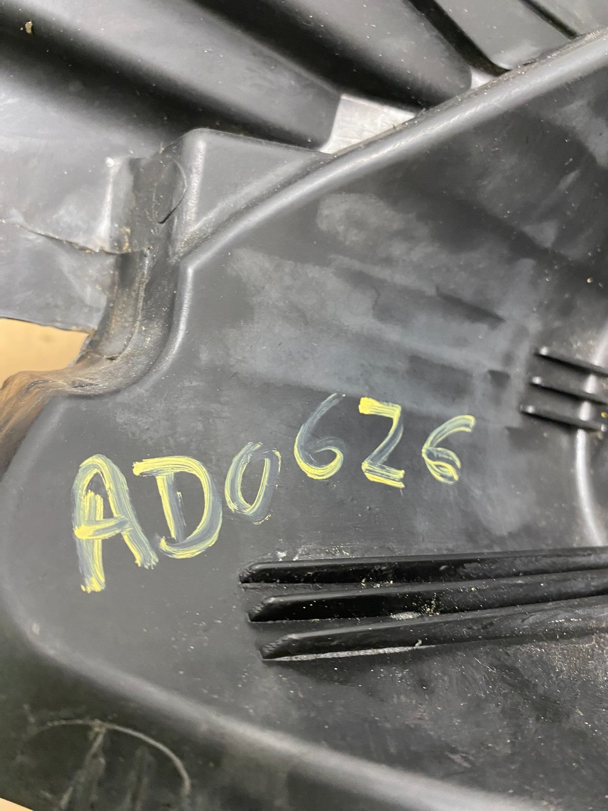 2009 to 2012 Chevrolet Traverse Left Driver Side Halogen Headlight AD0626 DW10