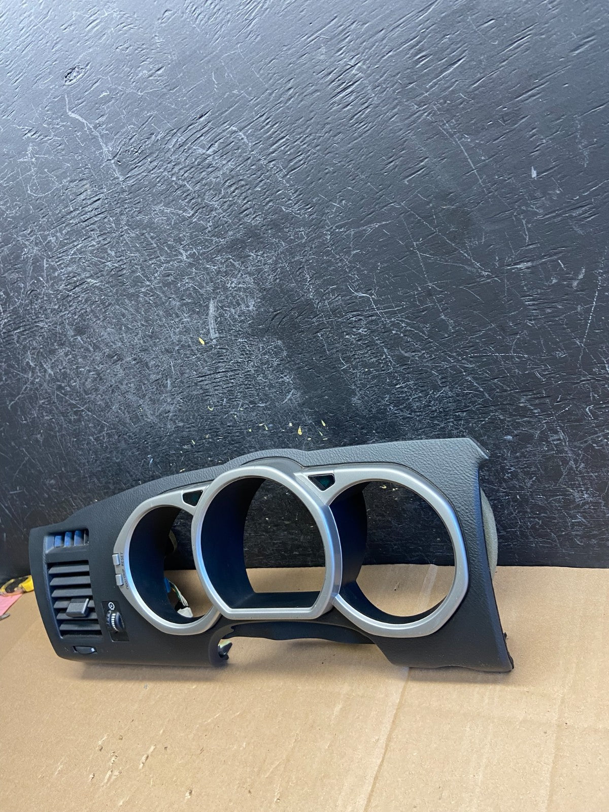 2003 to 2006 Toyota 4Runner Speedometer Instrument Cluster Bezel Trim AI3207 DG2