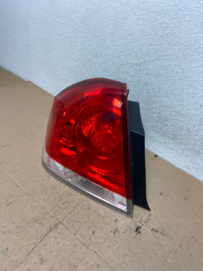 2006 to 2012 Chevrolet Impala Left Driver Lh Side Tail Light AF4910 LK1