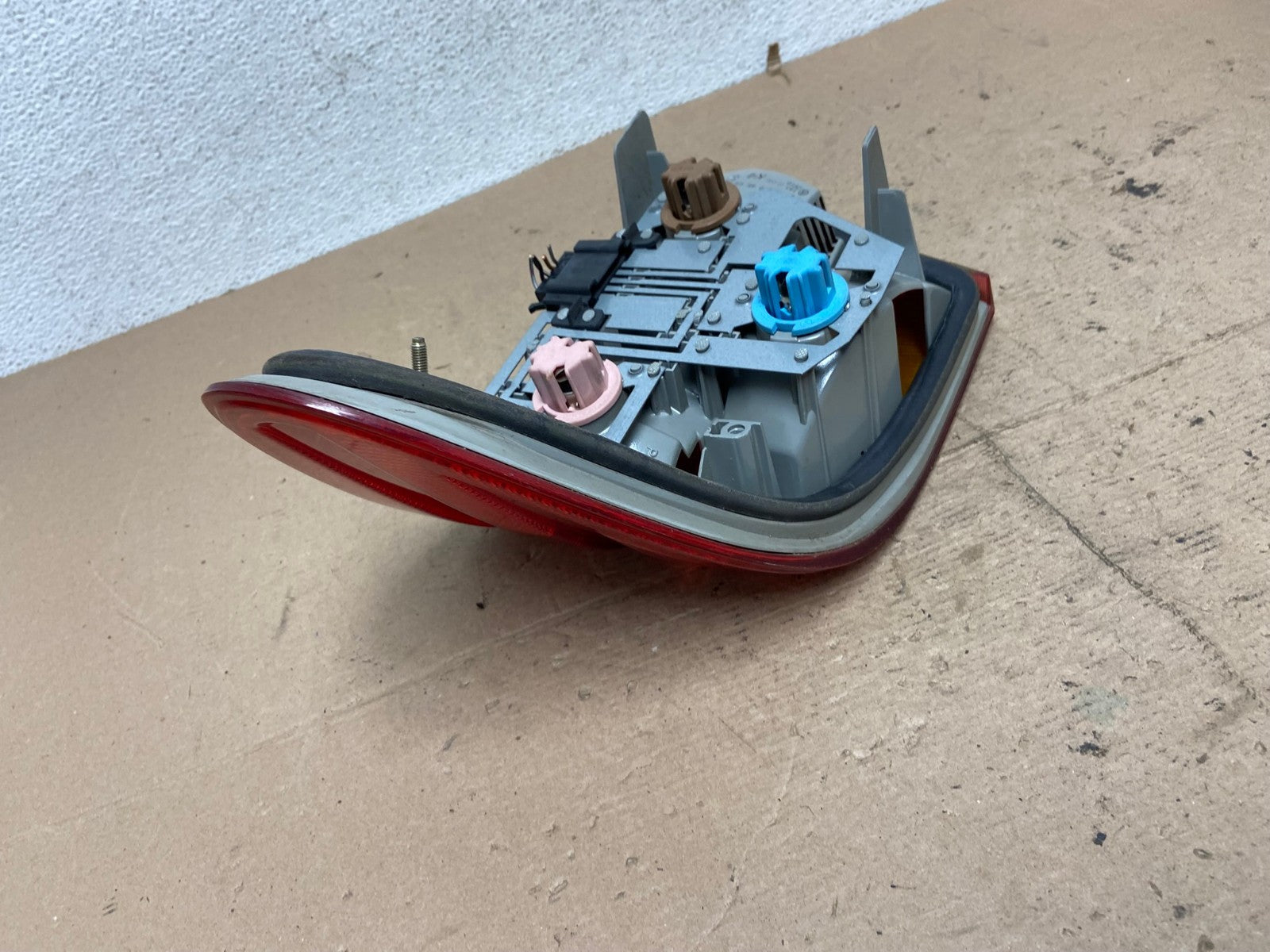 1996 - 1999 Mercedes-Benz E W210 E320 Left Driver Side Tail Light AF5685 LK3