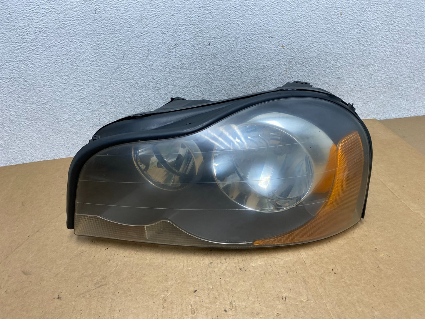2003-2013 Volvo XC90 Left Driver LH Side Halogen Headlight DEPO AE3244 DW0