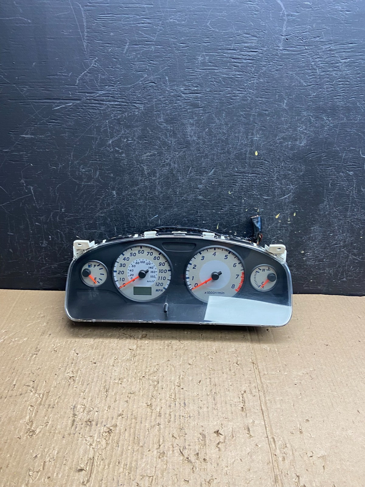 2001 to 2003 Nissan Pathfinder Speedometer Cluster Gauge AF16350
