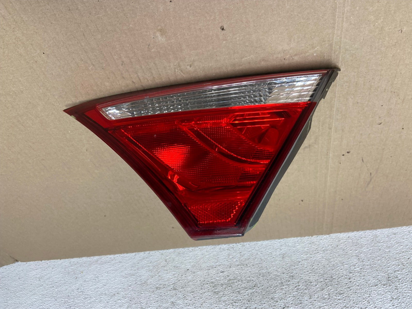 2015 - 2017 Toyota Camry Right Passenger RH Side Tail Light Inner AE6940 LK0