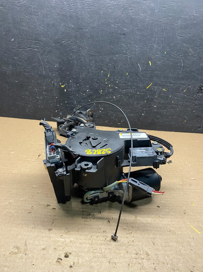 2007-2014 Kia Sedona Left Electric Power Sliding Door Motor Regulator S2828 DG4