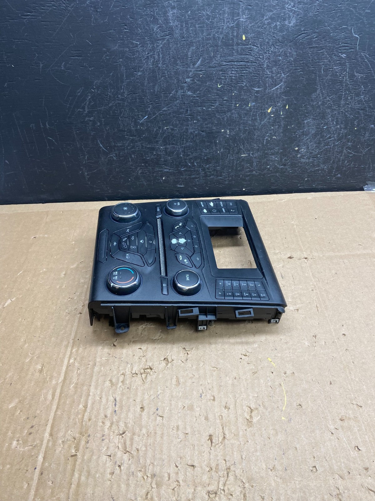 2014-2015 Ford Fusion Center Radio CD Player Screen Climate Control ad6845 DG2