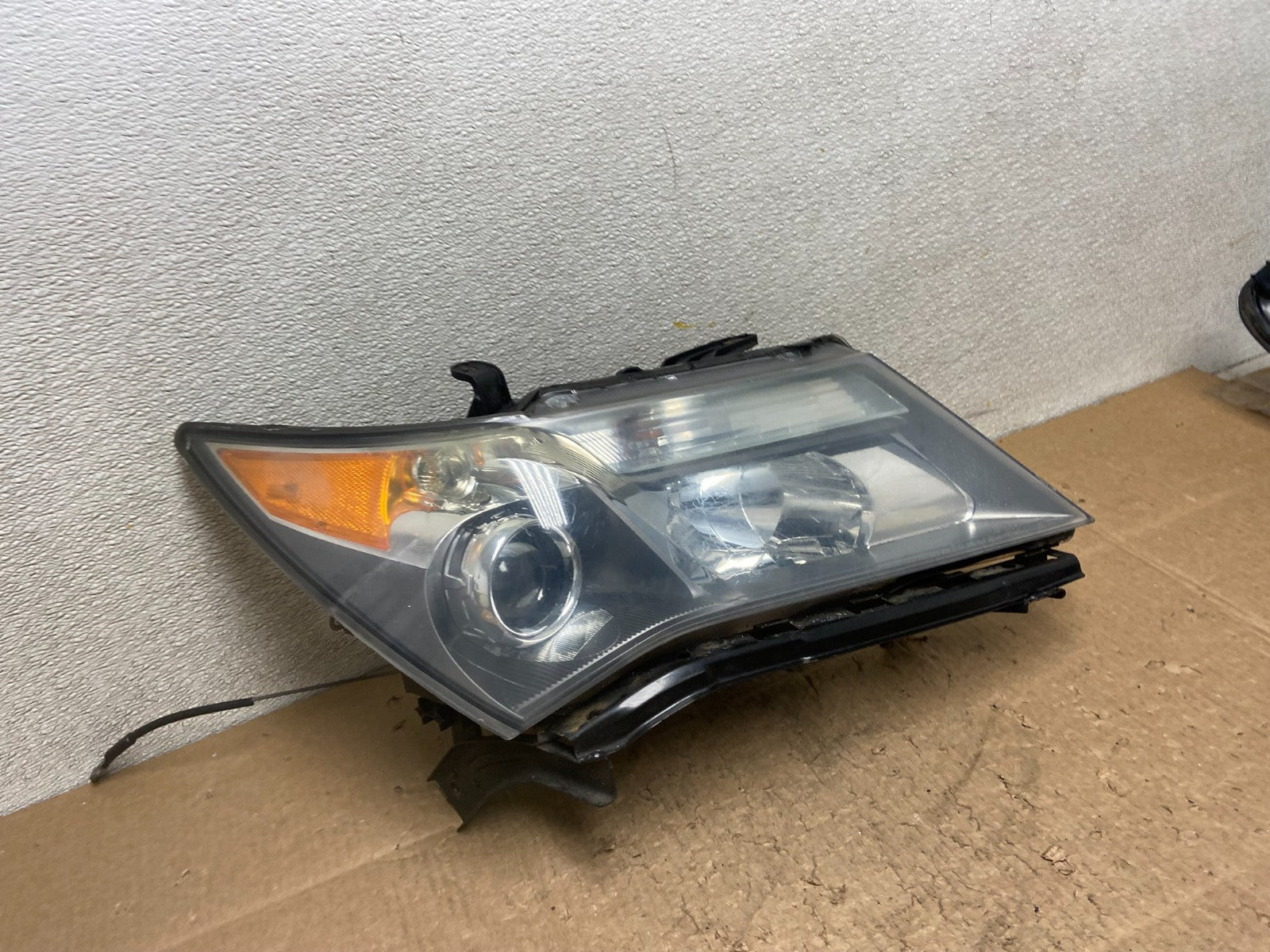 2007 2008 2009 Acura MDX Headlight Xenon HID Right Passenger RH Oem Z1010 DW2