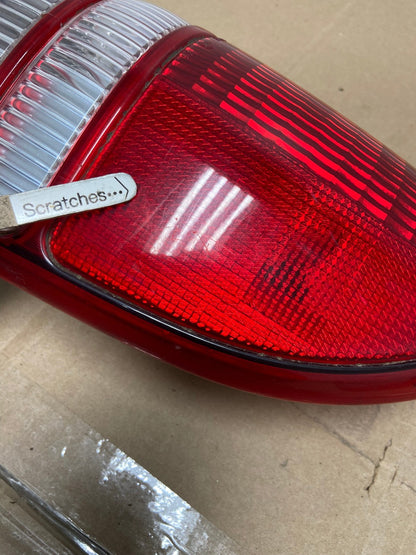 1997 - 2004 Dodge Dakota Right Passenger Rh Side Tail Light AE6614 LK3