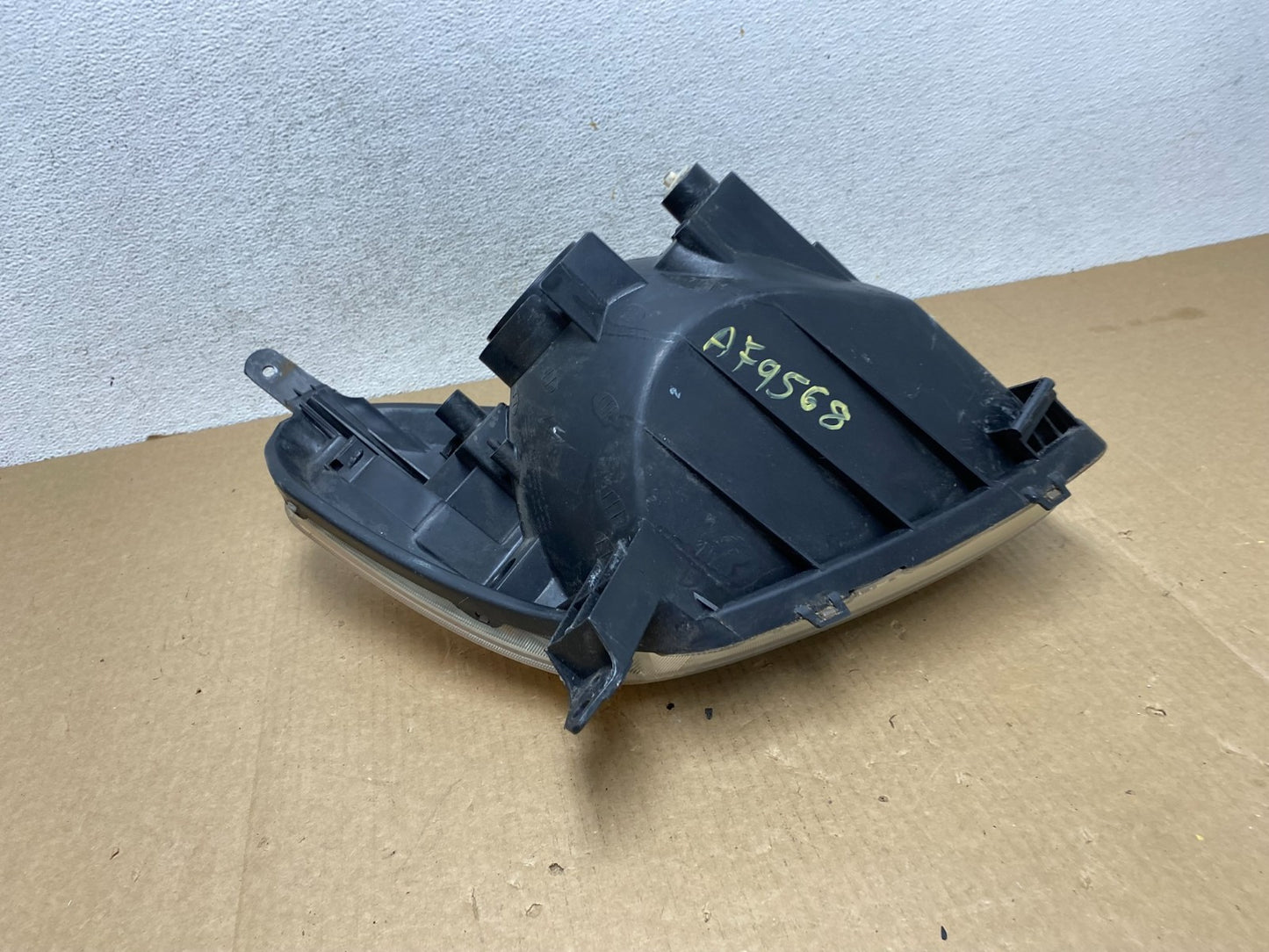 2001 - 2003 Toyota Rav4 Left Driver LH Side Headlight Halogen AF9568 DW7