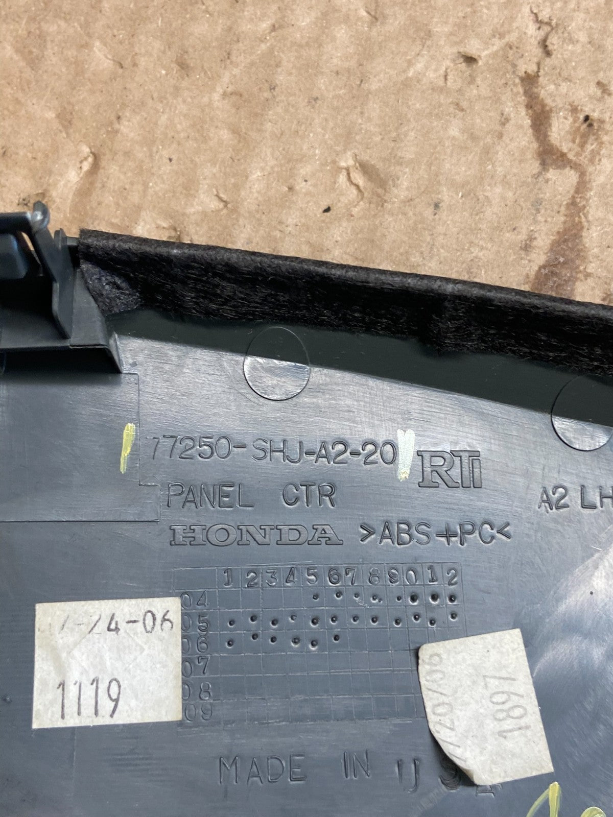2005 to 2010 Honda Odyssey Radio Climate Control Dash Trim Bezel af6350 DG8