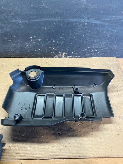 2007 to 2008 GMC Acadia 3.6L VVT Engine Cover Shield S3426 DG4