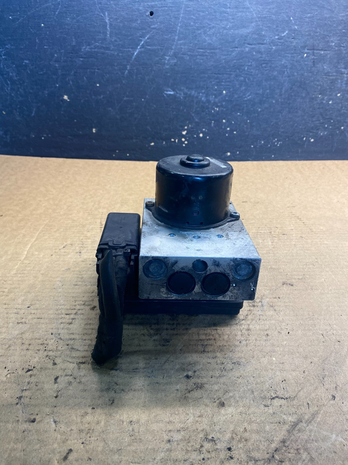 2005 to 2009 Mercedes W203 C230 CLK350 ABS Anti Lock Brake Pump Module aa0947 DG2
