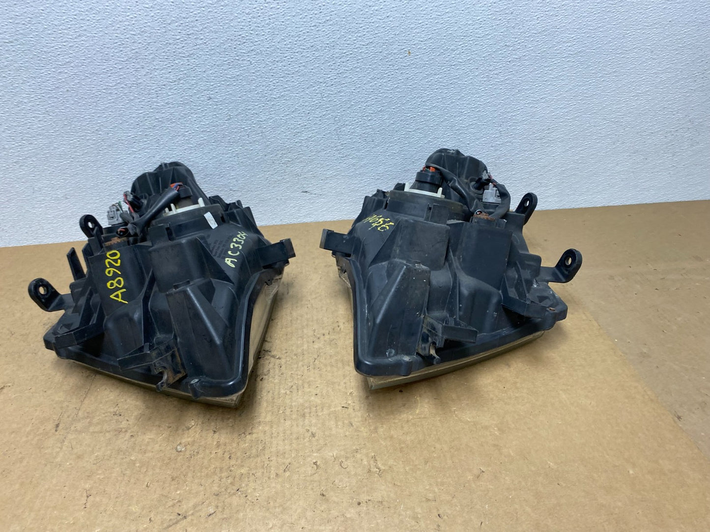 2005 2006 2007 Nissan Pathfinder Halogen Headlights Left+Right Oem AC3304 DW10