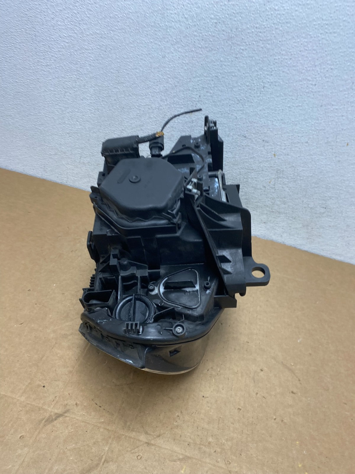 2007 to 2010 BMW X3 Left Driver Side Headlight HID Xenon AD6182 DW7