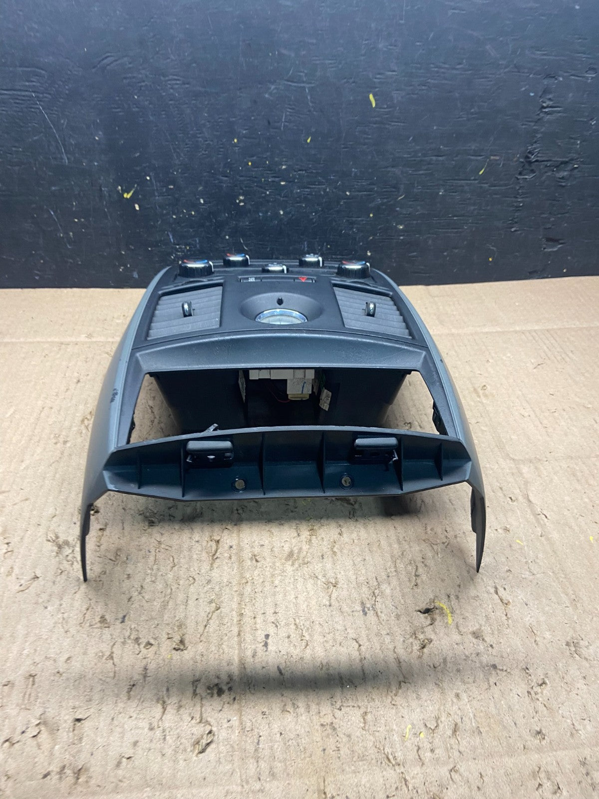 2008-2010 Dodge Grand Caravan Radio Bezel Climate Control Heat AC Heater Q1029 D3