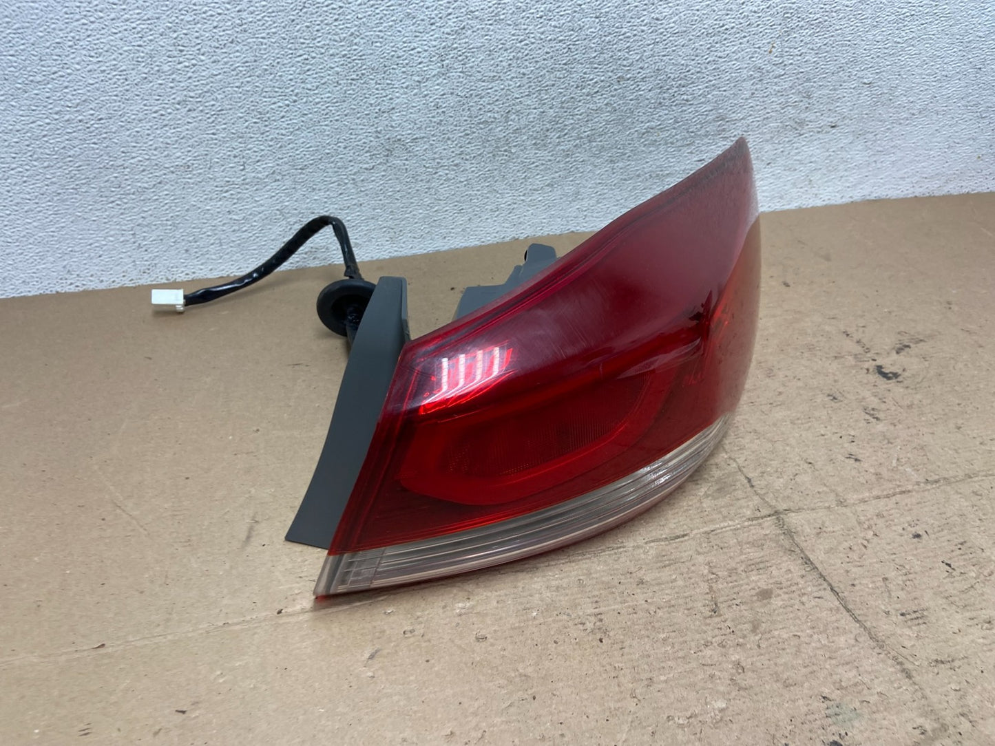 2017 to 2018 Hyundai Elantra Right Passenger RH Side Tail Light TYC AF5134 DW2
