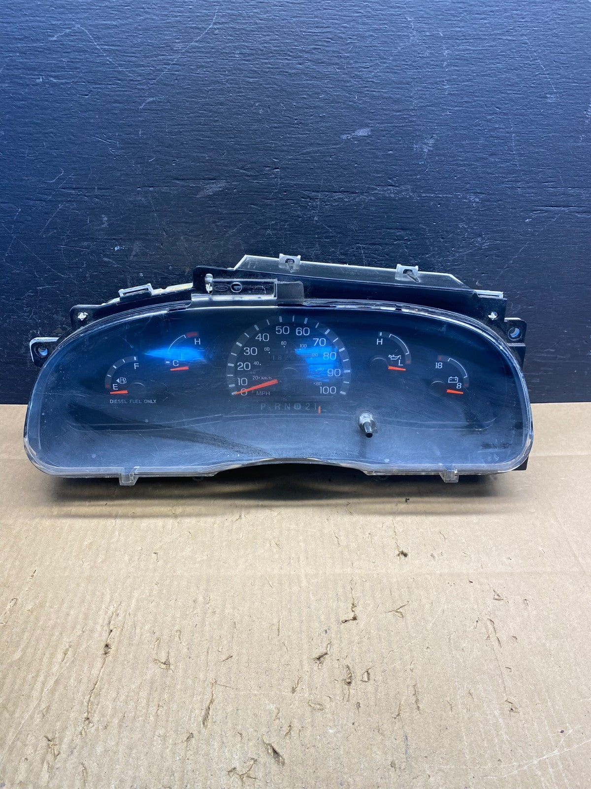 1999 to 2000 Ford E150 E250 E350 VAN Gauge Speedometer Cluster AD1654 DG0