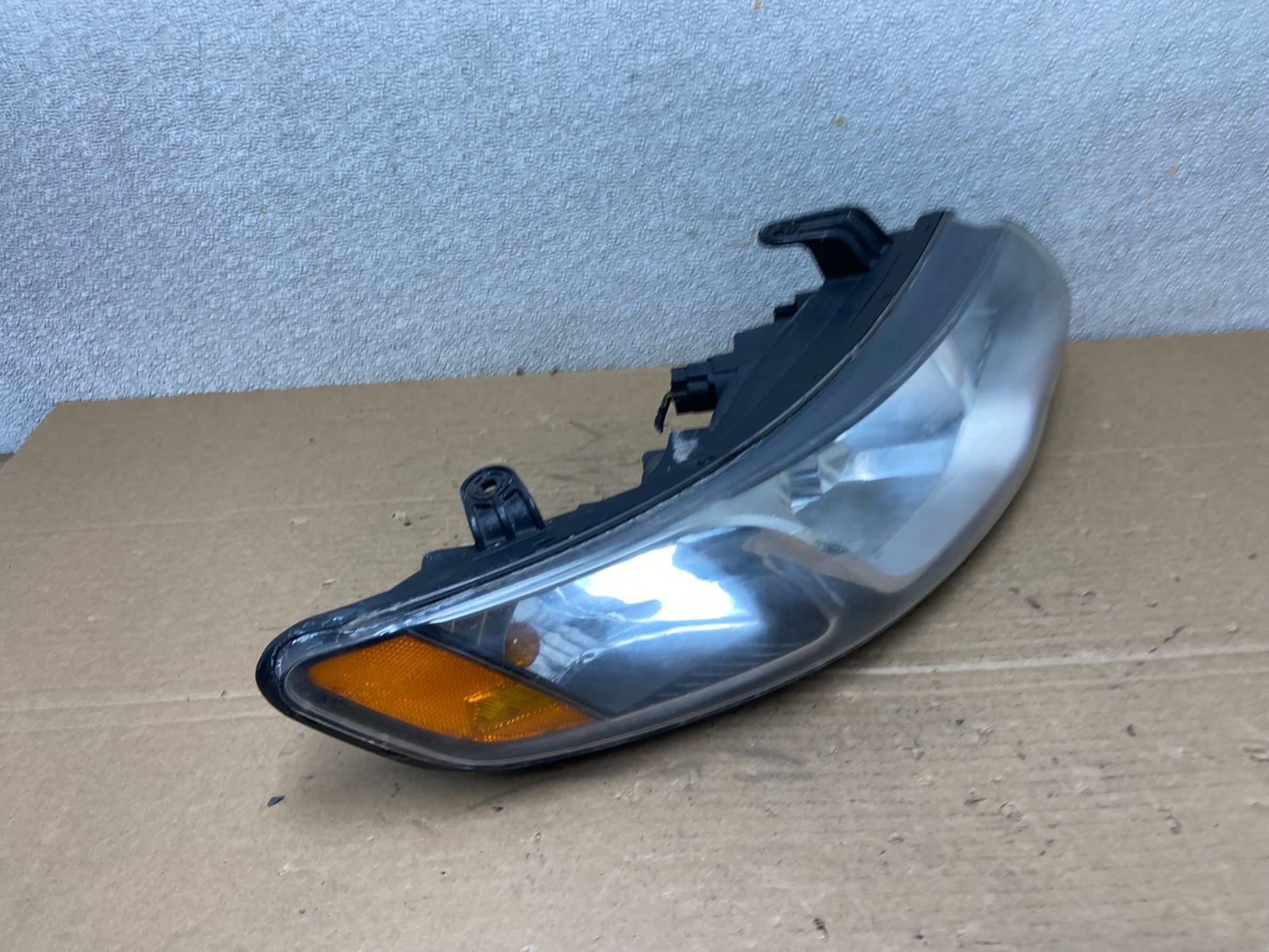 2010 to 2013 Kia Forte Koup Right Passenger RH Halogen Headlight AB4651 DW2