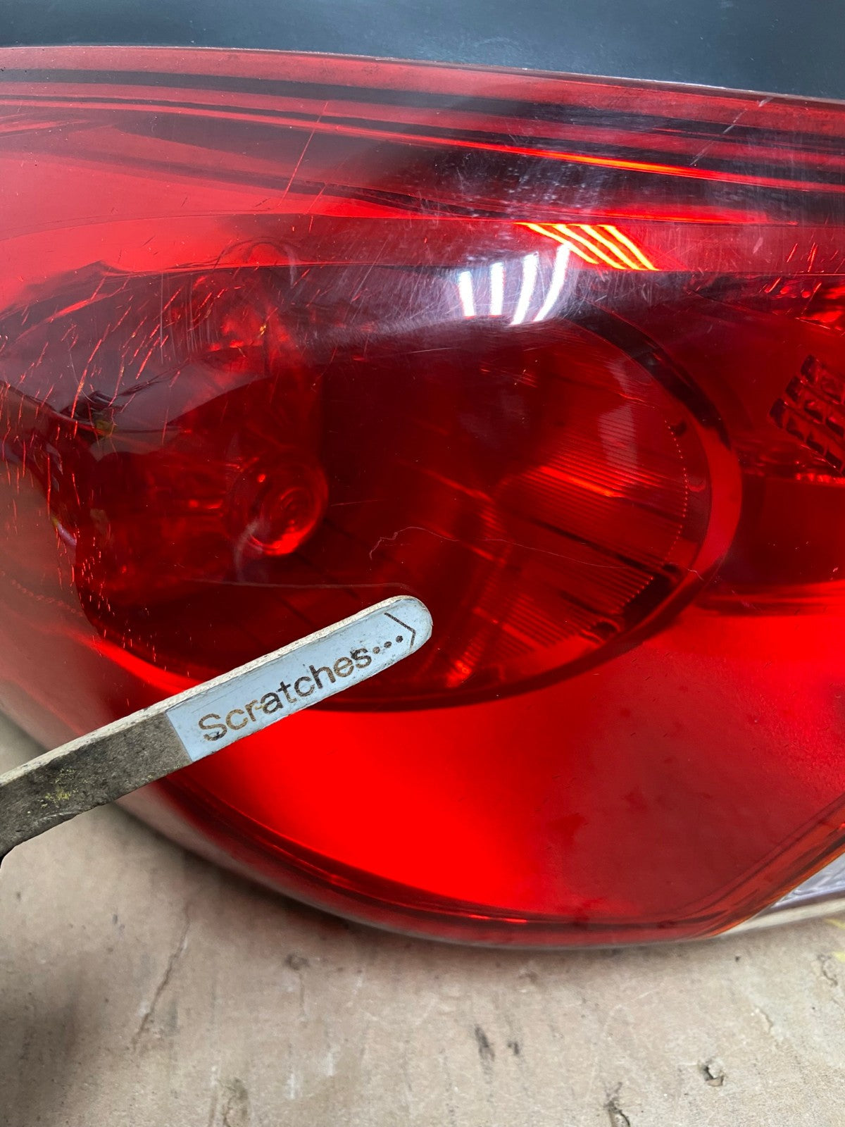 2011 2012 2013 Hyundai Elantra Sedan Left Driver Side Tail Light AG8056 LK3