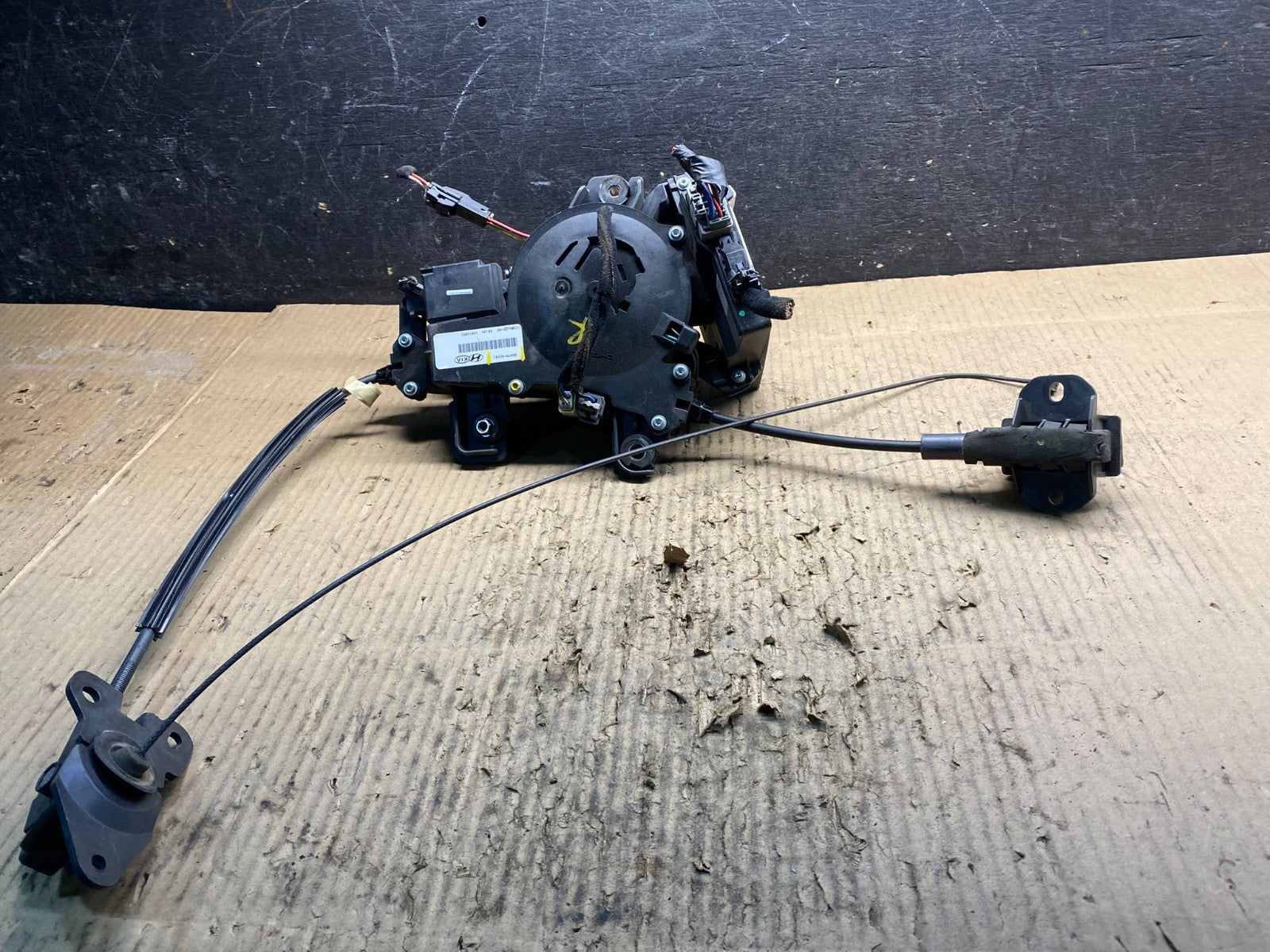 2007-2014 Kia Sedona Left Electric Power Sliding Door Motor Regulator y1435 DG0