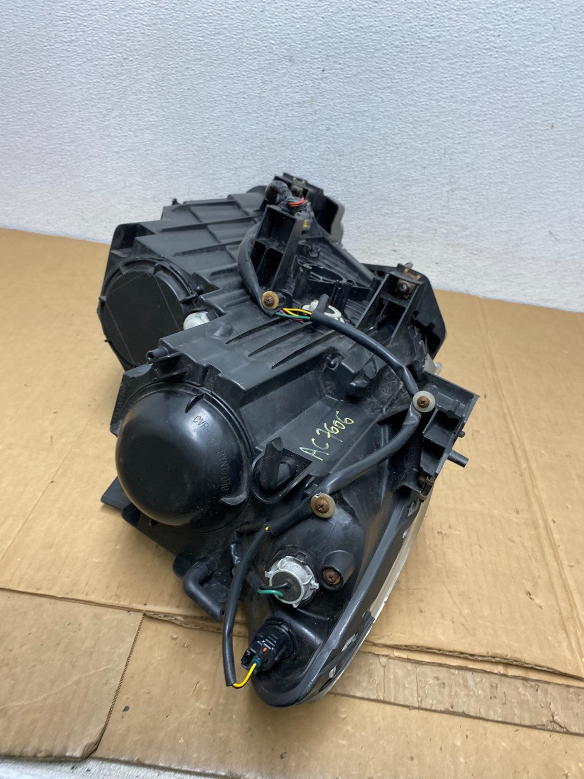 2010 - 2012 Mazda Cx9 Cx-9 Left Driver LH Headlight Halogen AC7606 DW11
