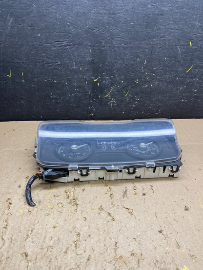 2009 to 2011 Lincoln Town Car Speedometer Cluster Gauge u5588 DG4