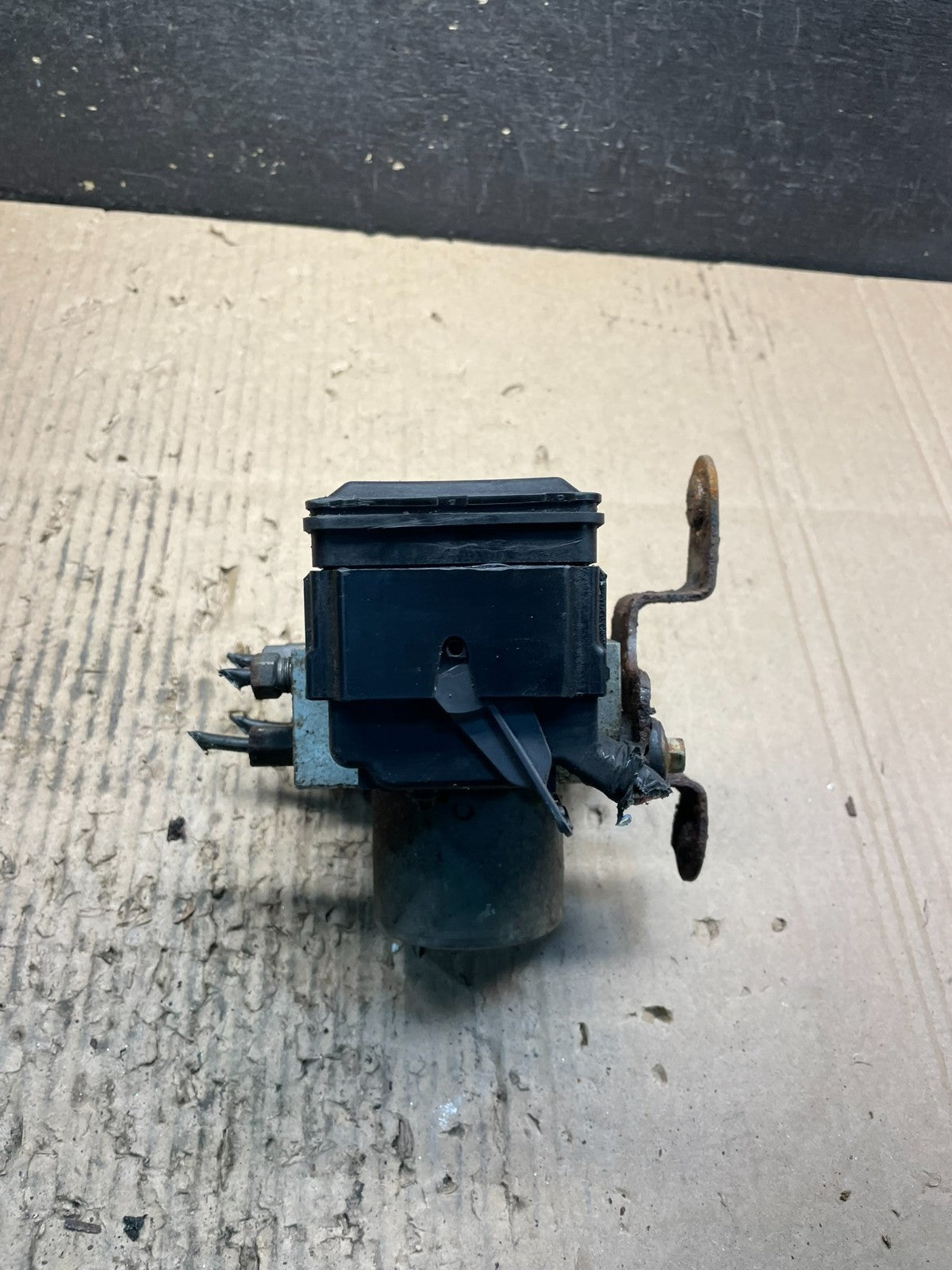 2014 2015 FORD E350 Van ABS Anti Lock Brake Pump BC24-2C346-BC U95283