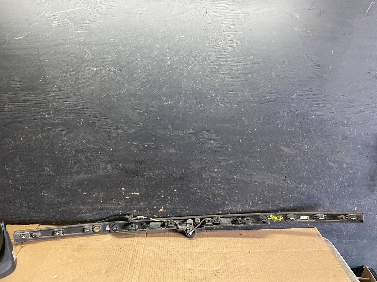 2016 2019 Ford Explorer Interceptor Rear Tailgate Molding With Camera R5284 DG5