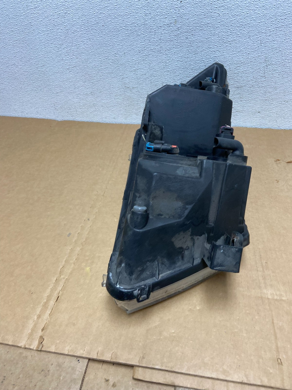 2009 to 2017 Dodge Journey Headlight Left Driver Lh Side Halogen AC8376 DW6