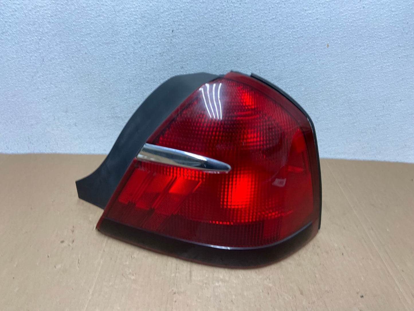 1998 to 2002 Mercury Grand Marquis Right Passenger Rh Side Tail Light AC5783 LK0