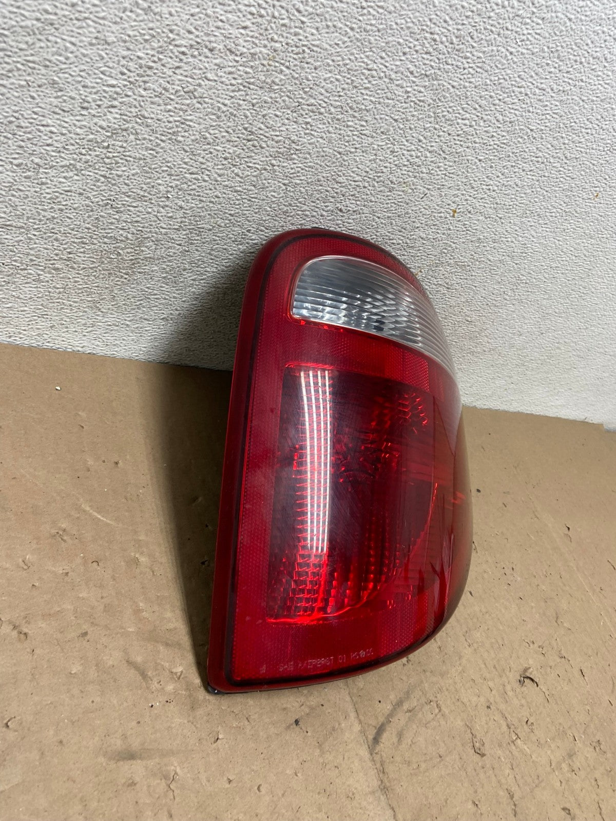 2001-2003 Dodge Grand Caravan Right Passenger RH Side Tail Light AG5416 LK1