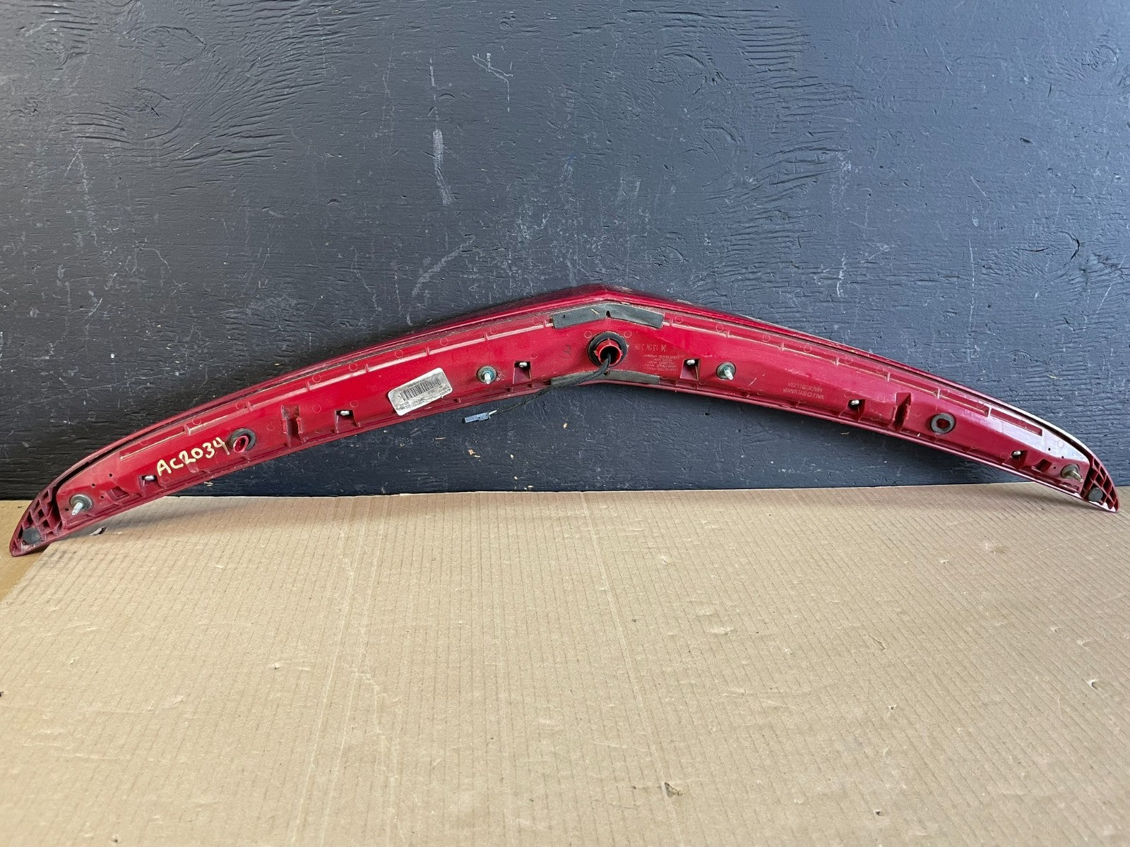 2013 to 2017 Cadillac XTS LED Third 3rd Center Tail Trunk Light AC20343