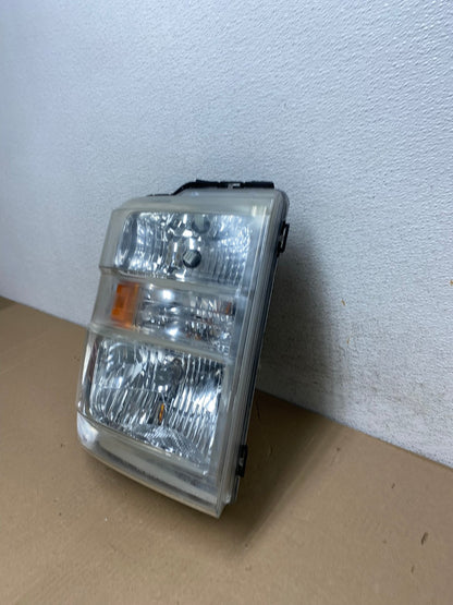 2008-2014 Ford Econoline E150 E250 E350 Right Passenger Headlight AF3031 LK1