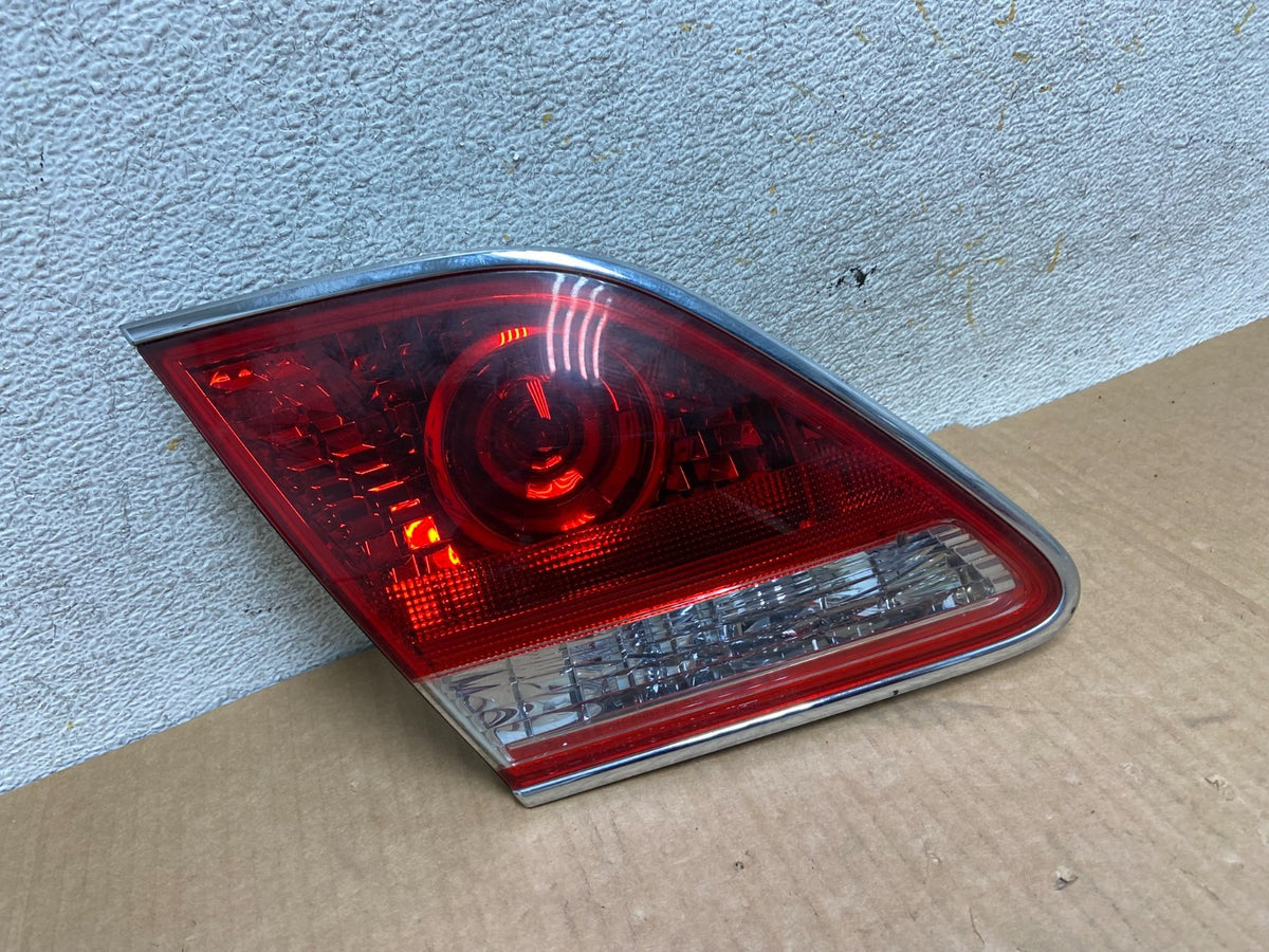 2005 2006 Lexus ES330 Left Driver LH Side Tail Light Inner AI5802 DW0