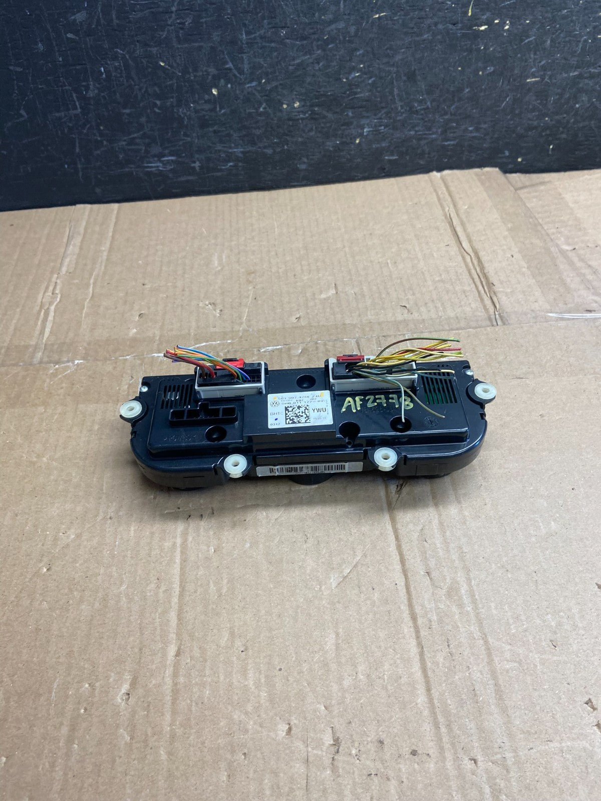 2013-2015 Volkswagen Tiguan Front Center Console Climate Control AF2778 DG3