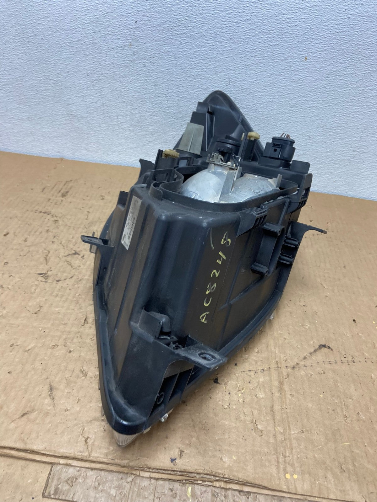 2007 to 2013 Mercedes Sprinter Headlight Right Passenger Halogen AC8248 LK9