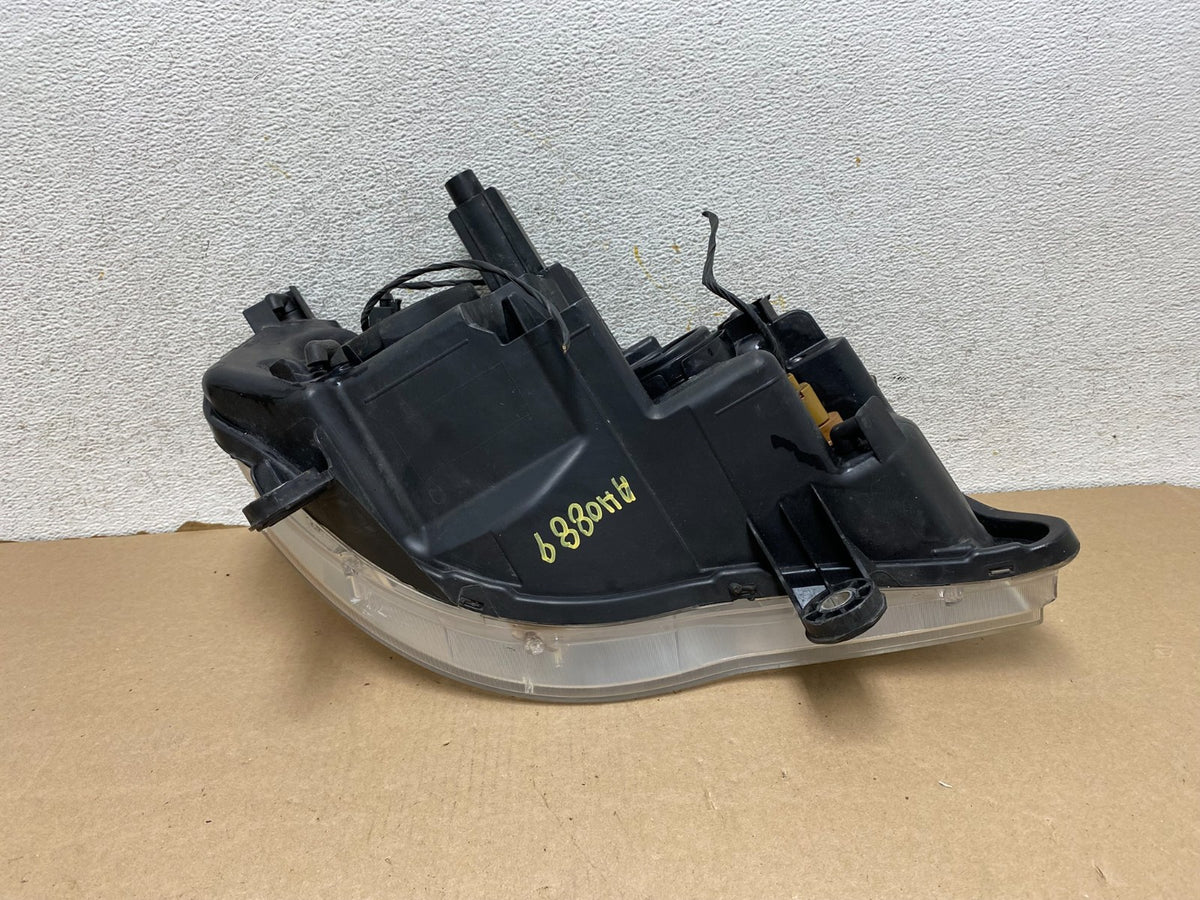 2008 to 2016 Chrysler Town and Country Left Driver Lh Side Headlight AH0888 DW6