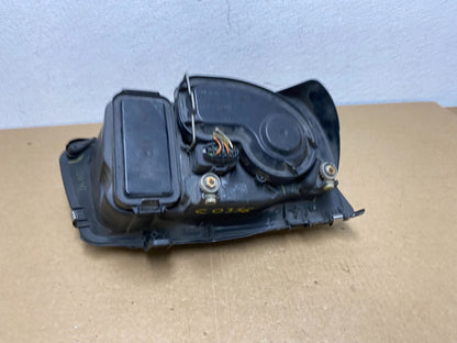2002-2006 Volkswagen Jetta Left Driver LH Side Headlight AB9986 DW7