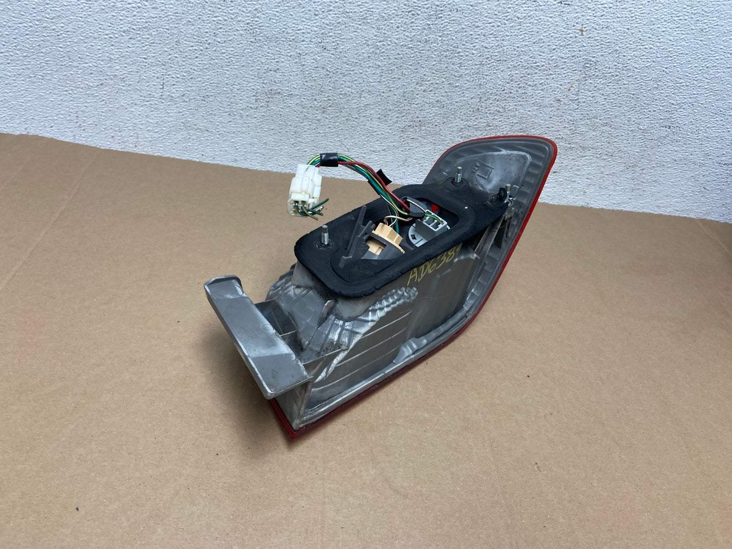 2000 to 2001 Toyota Camry Tail Light Left Driver Lh Side AD6387 LK4