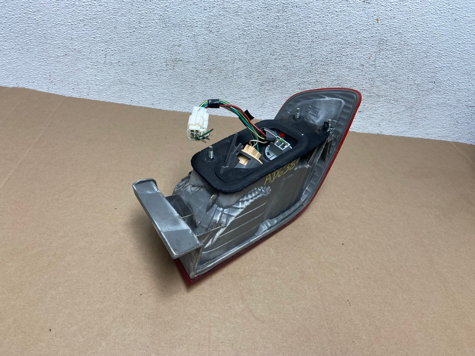 2000 to 2001 Toyota Camry Tail Light Left Driver Lh Side AD6387 LK4