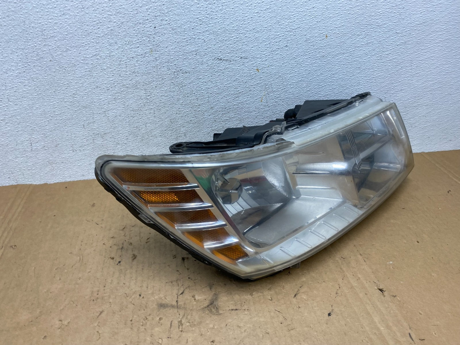 2009 to 2017 Dodge Journey Headlight Right Passenger Rh Halogen AD3234 DW2