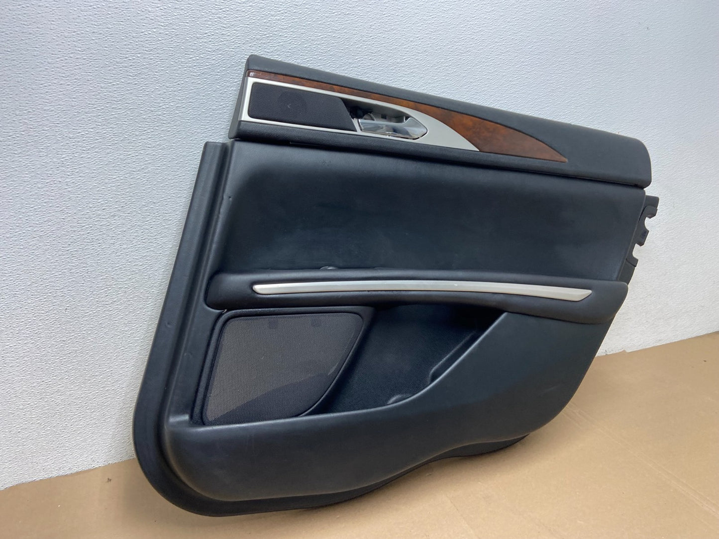 2013-2016 Lincoln MKZ Front Right Passenger Side Panel Door Trim AG4505 DG2
