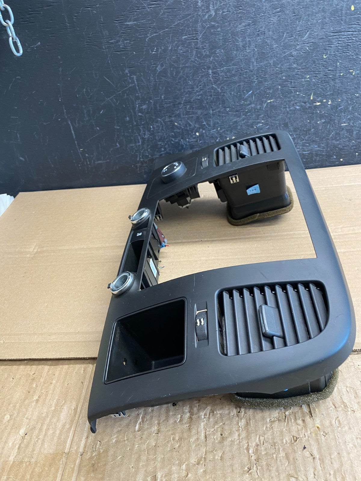 2007 to 2014 Silverado Sierra Center Console Radio Bezel Air Vents AF9997 DG2