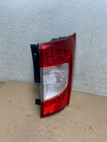 2011-2016 Chrysler Town and Country Right Passenger RH Tail Light AB2525 DW2