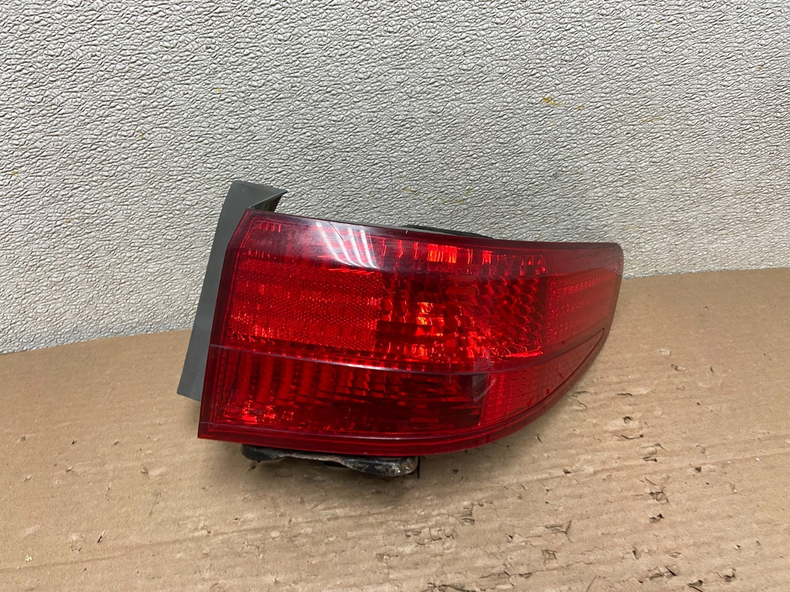 2005 Honda Accord Right Passenger Rh Side Tail Light Oem AB1557 LK0