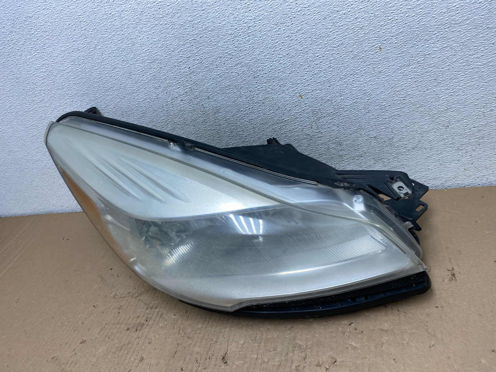 2013 - 2016 Ford Escape Headlight Right Passenger RH Side Halogen AF3211 DW1
